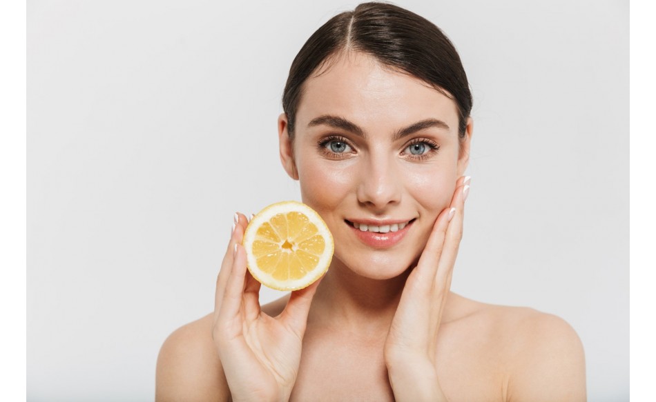 Vitamina C: il grande alleato della pelle Vitamina C: il grande alleato della pelle
